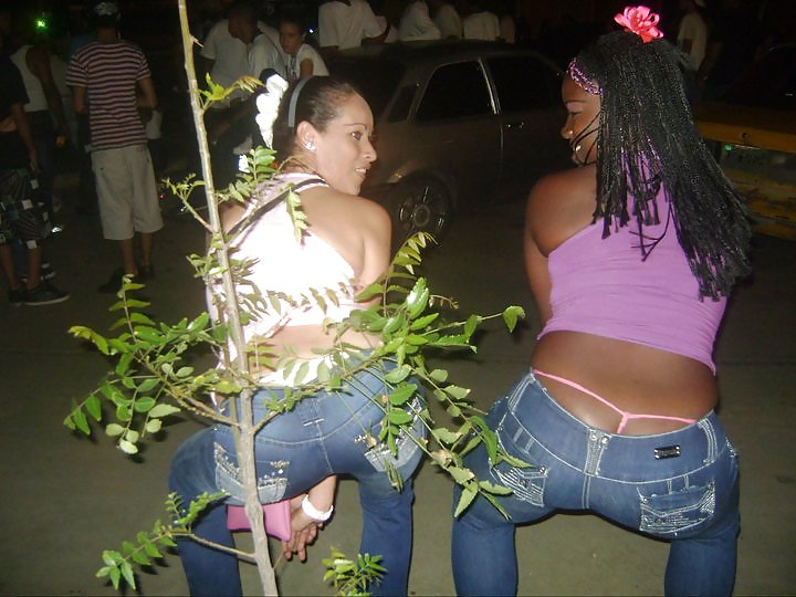 女性 (amigiutas 24)
 #12945897