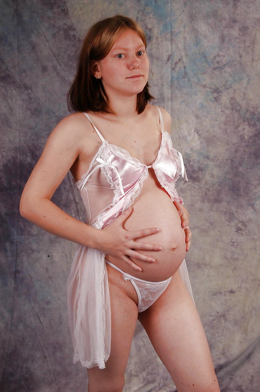 Mezcla de jóvenes embarazadas
 #3791609