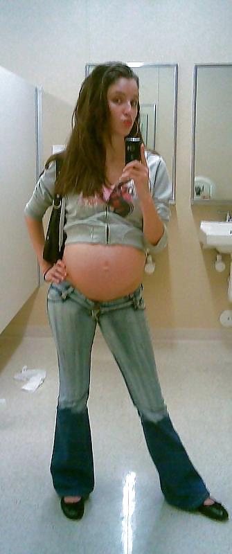 Mezcla de jóvenes embarazadas
 #3791721