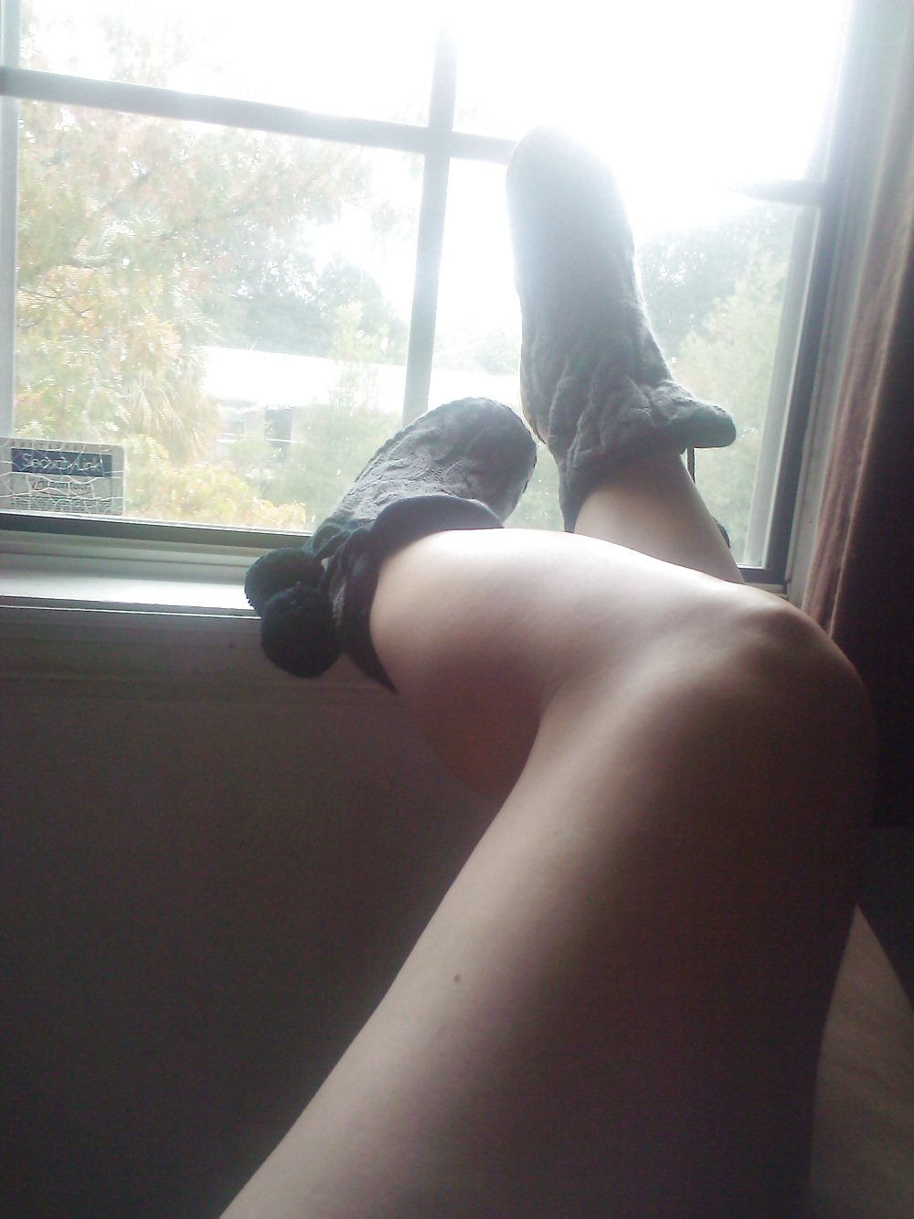 セーターとスリッパ
 #2132208