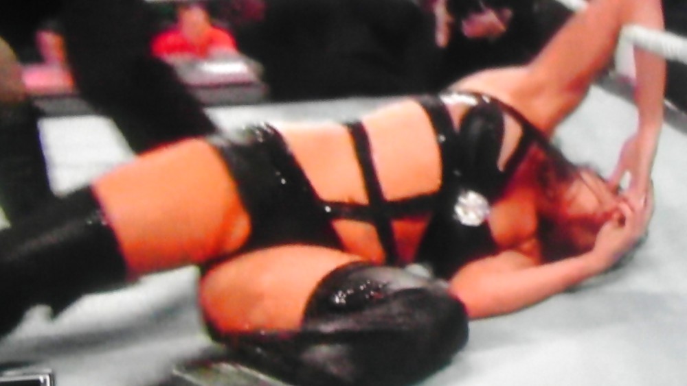ブリーベラ・マンコ・スリップ Monday Night Raw
 #19502335