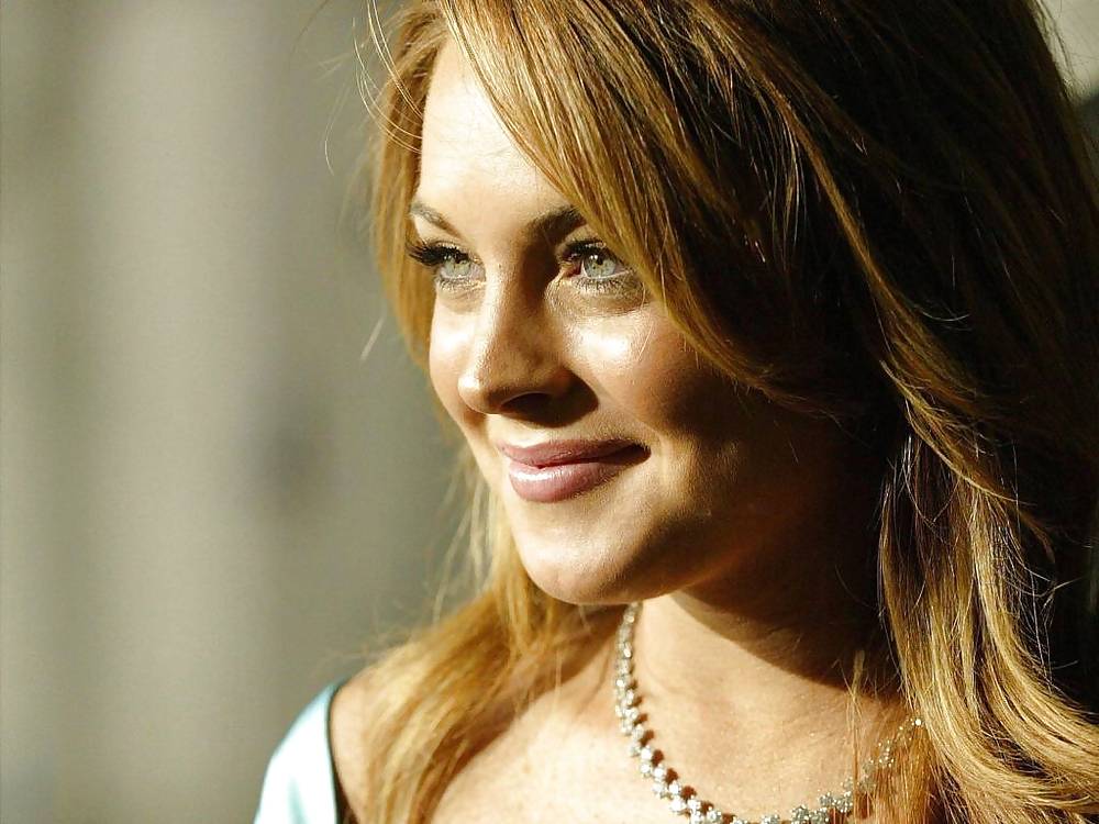 Lindsay lohan
 #1830915