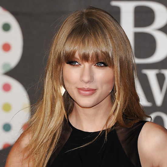 Taylor swift
 #19264555