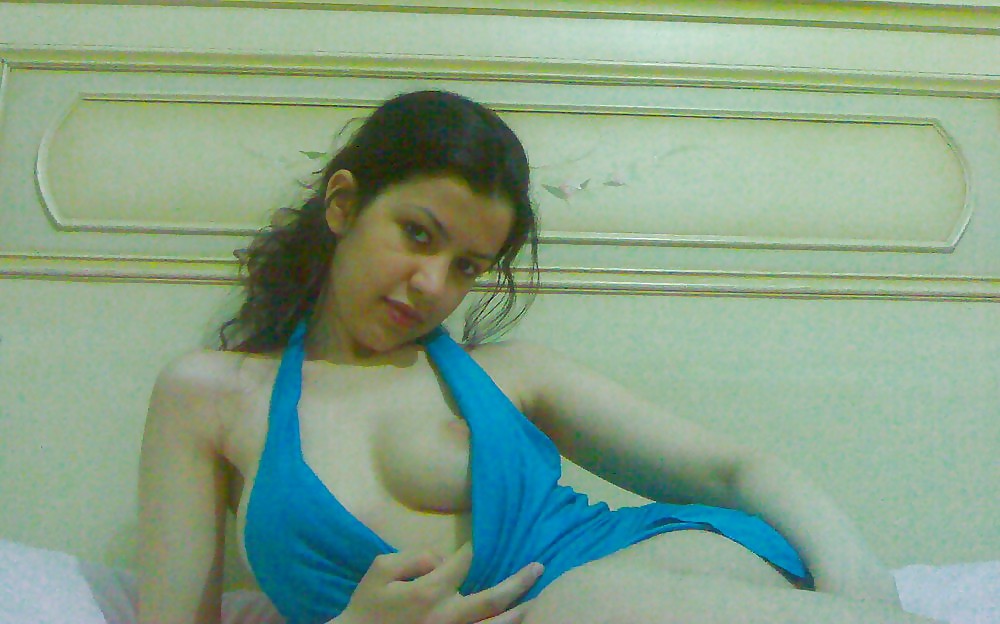 Une jordanienne qui pose nue
 #15968313
