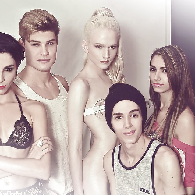 Androgyne Hot #16161213