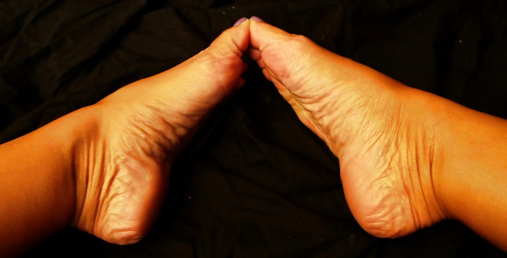 Earlier faculty toes in high heels #9505640