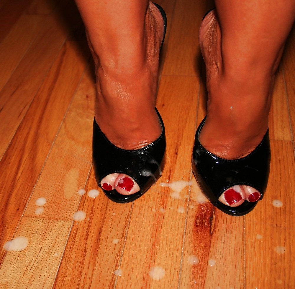 Earlier faculty toes in high heels #9505725
