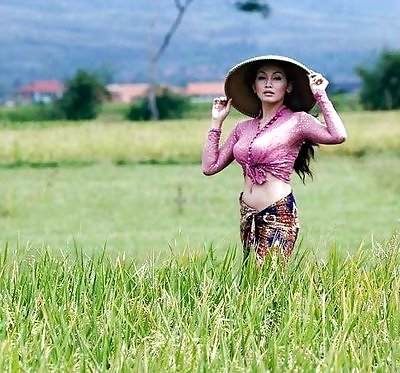 Ragazza del villaggio indonesiano
 #2299390