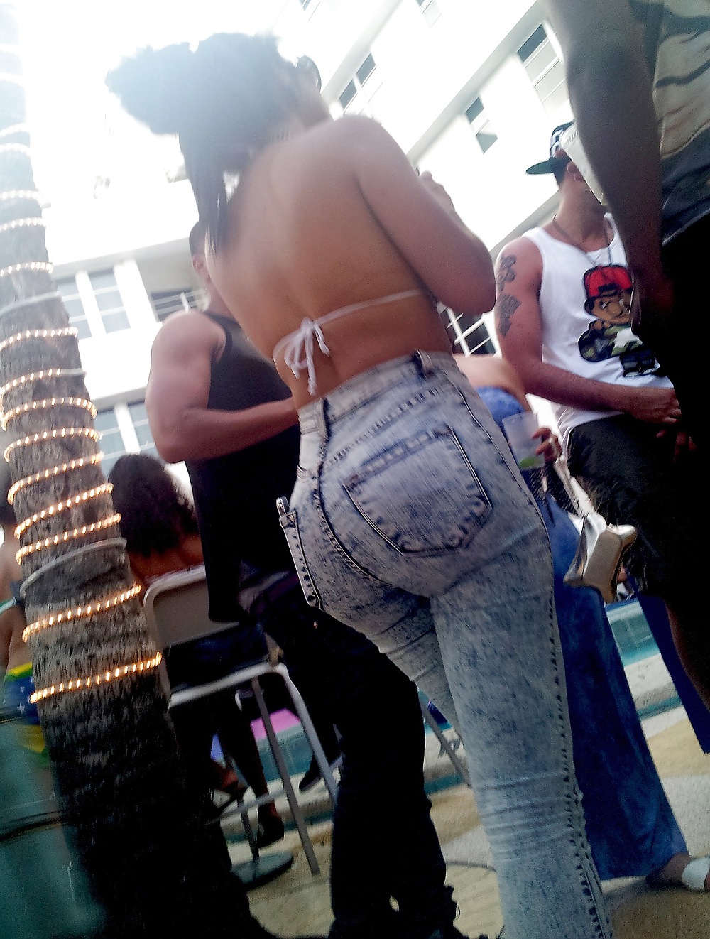 Awesome Petite Bubble ASS Latina Babe! VOYEUR CANDIDS #18120539