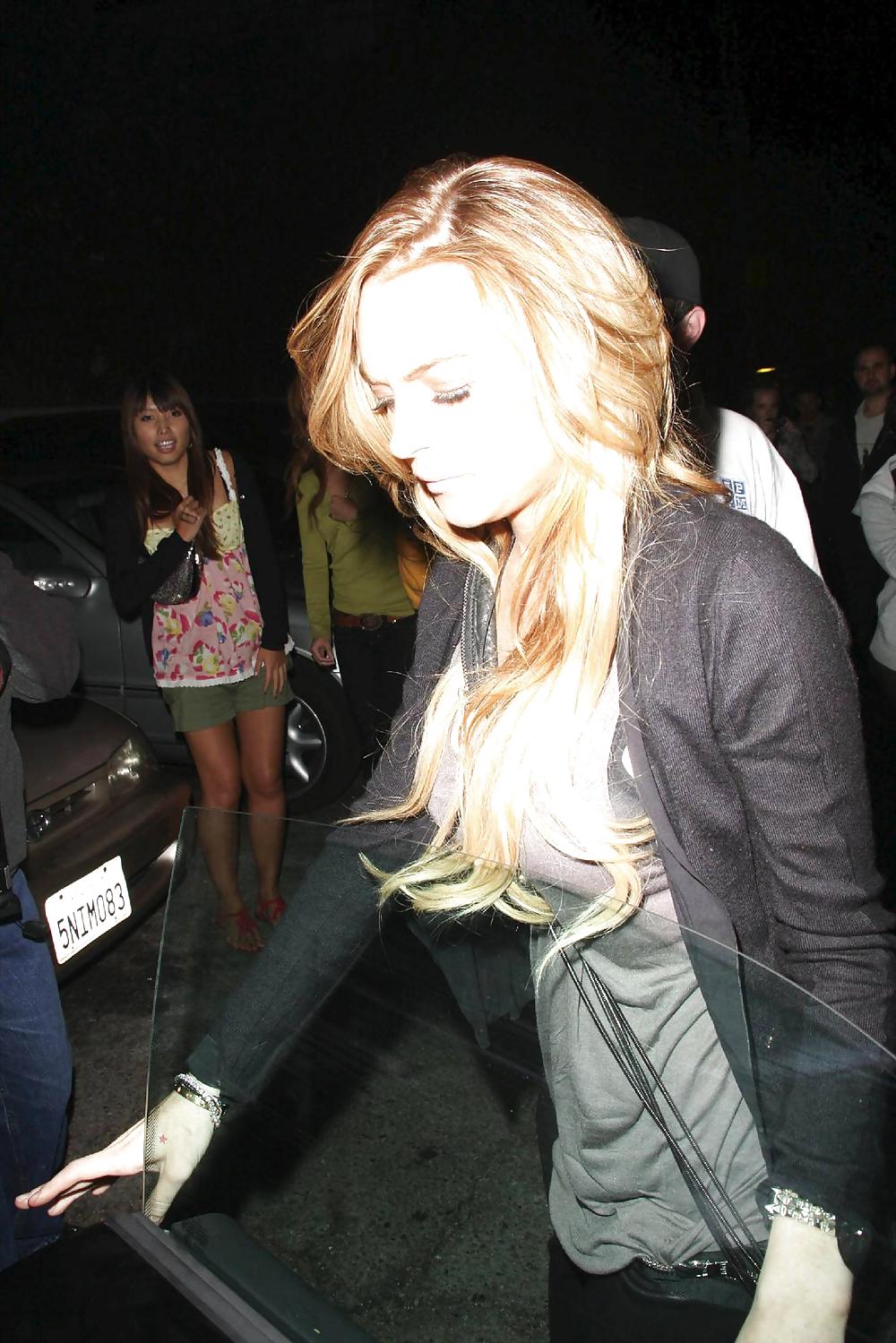 Lindsay Lohan out with her man #3713399