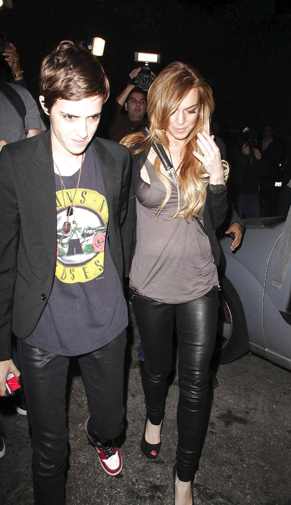 Lindsay Lohan fuori con il suo uomo
 #3713421