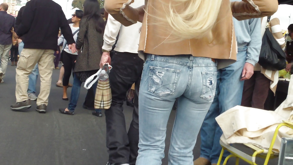 Sexy blonde teen ass & butt in tight jeans
 #6692930