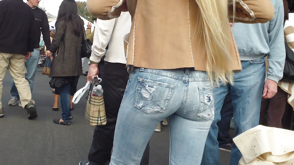 Sexy blonde teen ass & butt in tight jeans #6693054