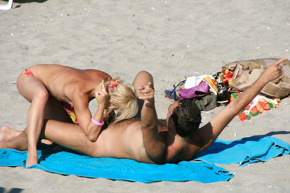 To the beach i go
 #12907662