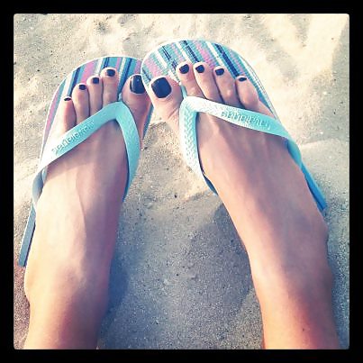 Caterina Balivo Feet #17492214