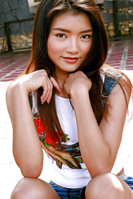Asian 352  Marina Chow #3768356