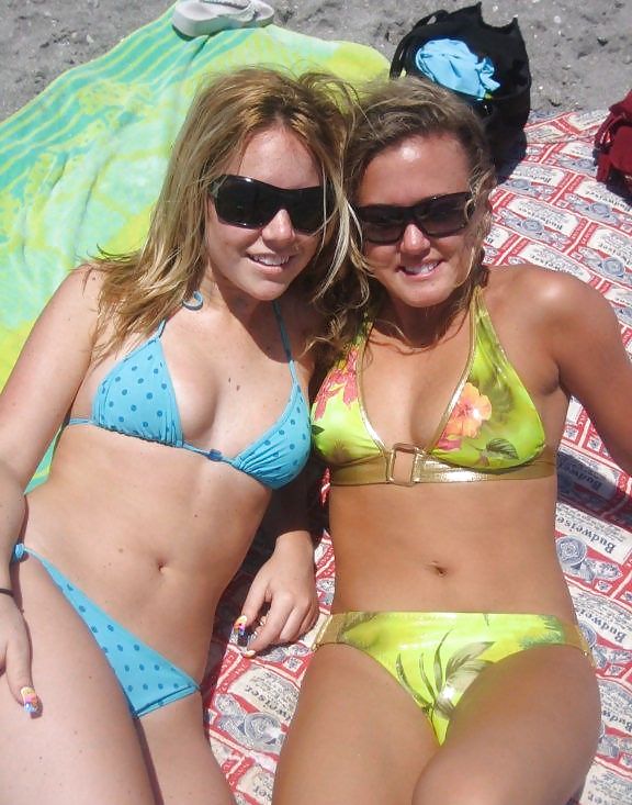 Moshe Loves Hot Summer Days, Hot Babes and Bikinis 2 #4151350