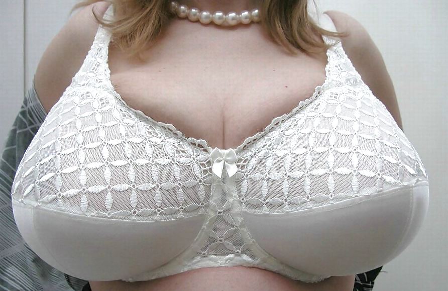Mega tits in tight bra 2 #17882150