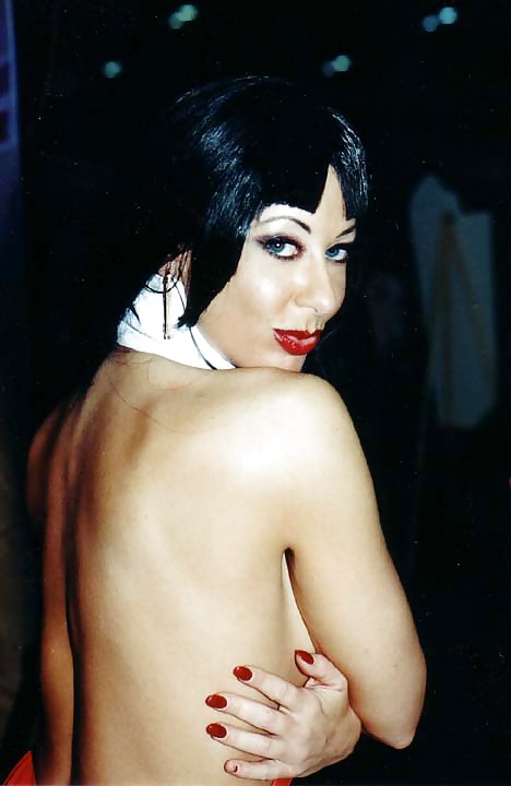 Vampirella  modelos #12447940