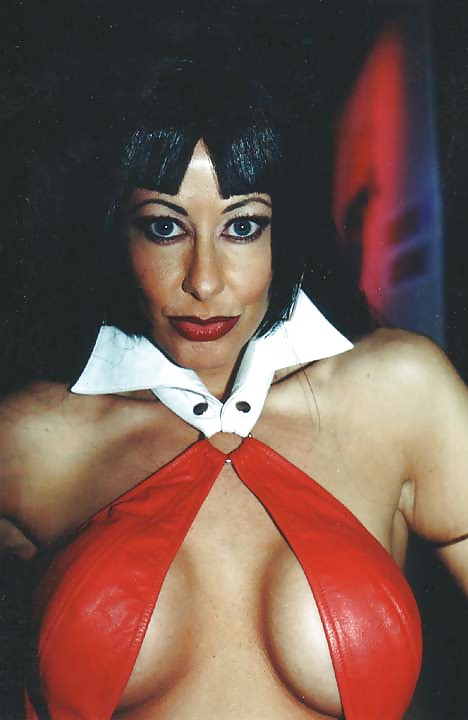 Vampirella modelos
 #12447945