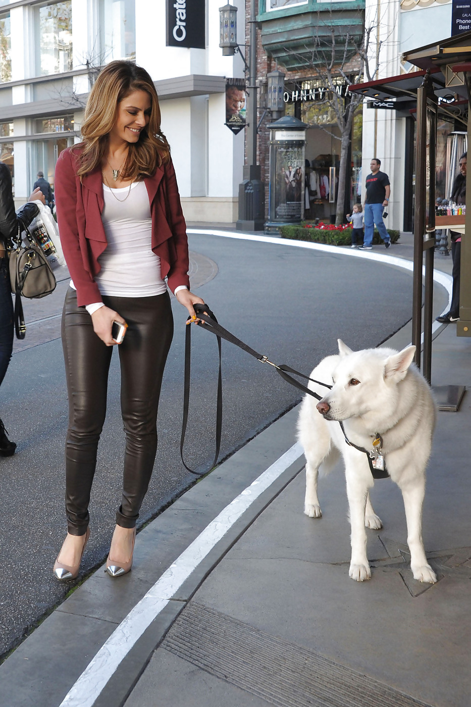 Maria Menounos - Sweet Greek Badonkadonk In Leather #18532110