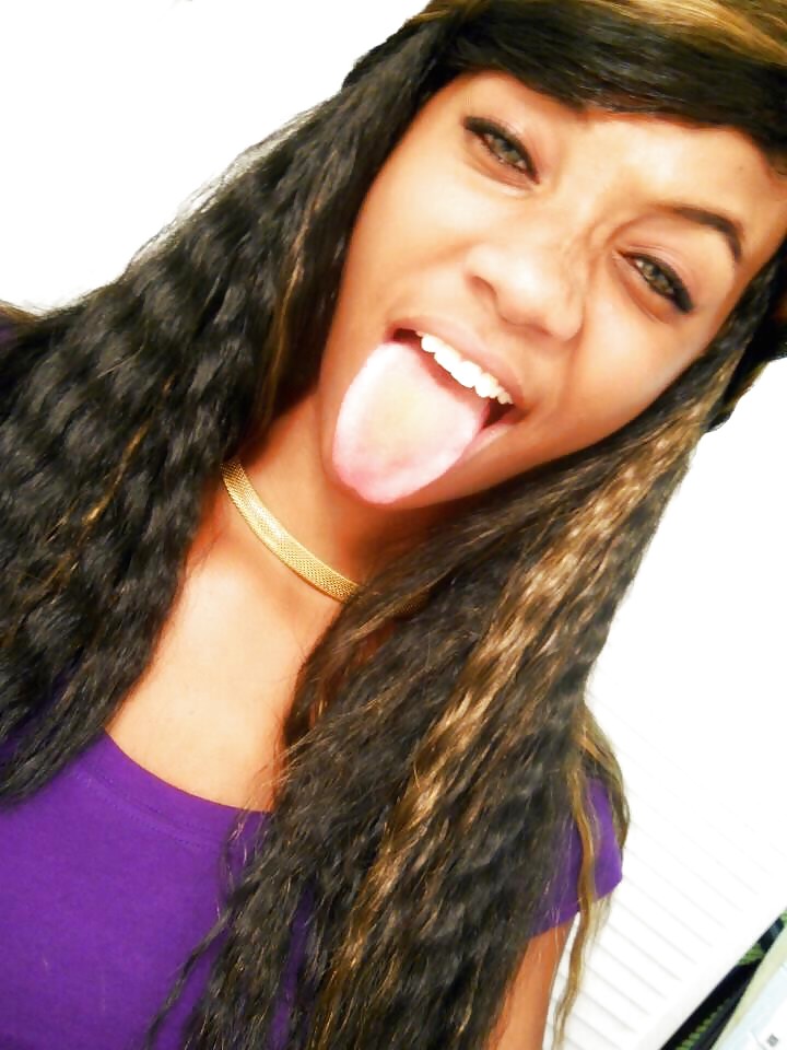 下品な顔
 #9039686