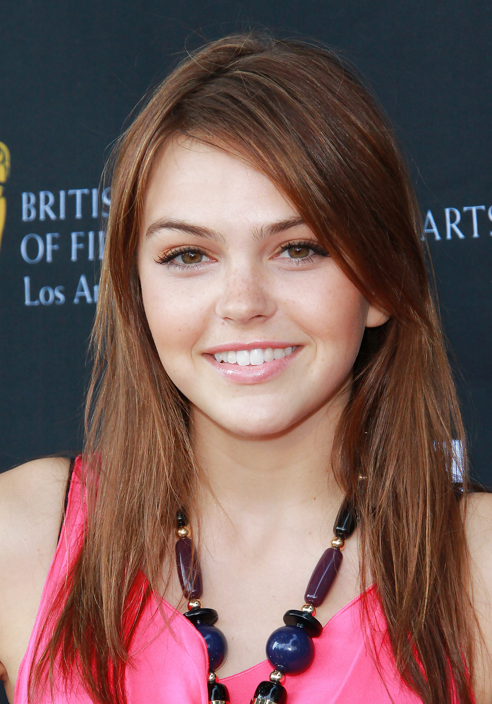 下品な顔
 #9039723