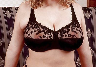 Chunky tits in bra 2 #11899847