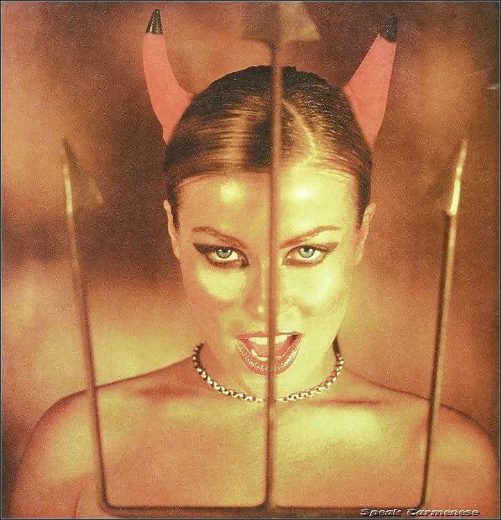 カルメン・エレクトラ
 #8852116