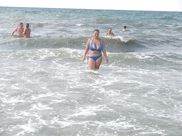 Vollbusige Russin 1406 #22480361