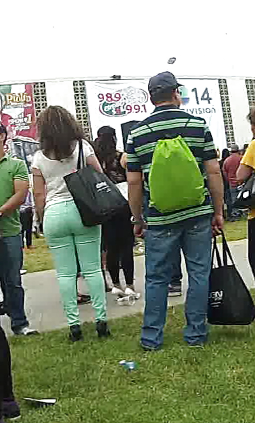 公共のお尻狩り
 #9402913