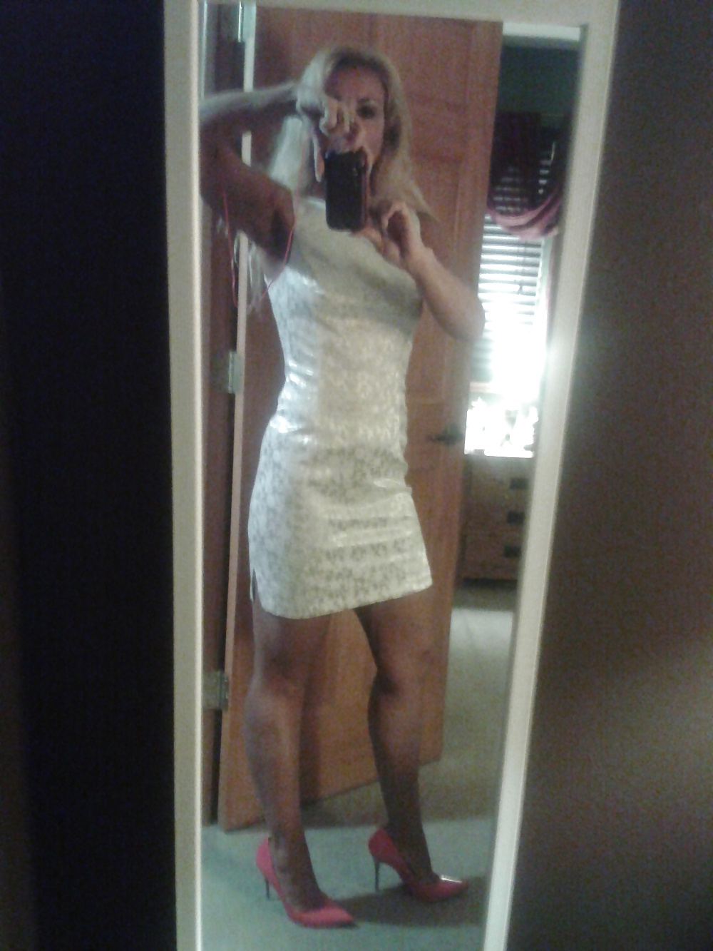 Algo de ropa...
 #16202716