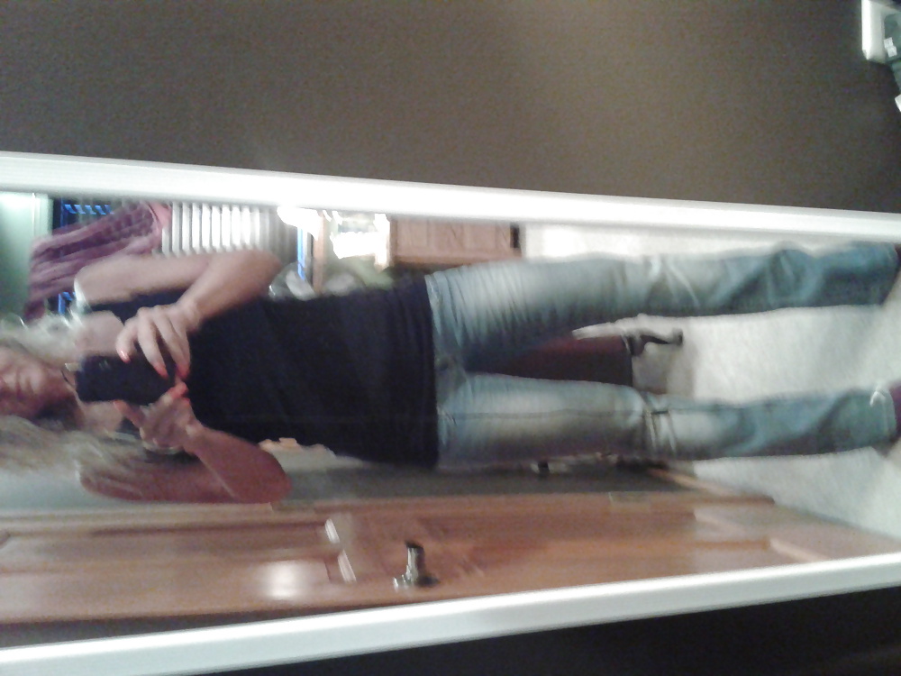 Algo de ropa...
 #16202832