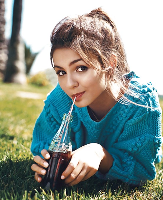 Victoria Justice Kollektion #12252263