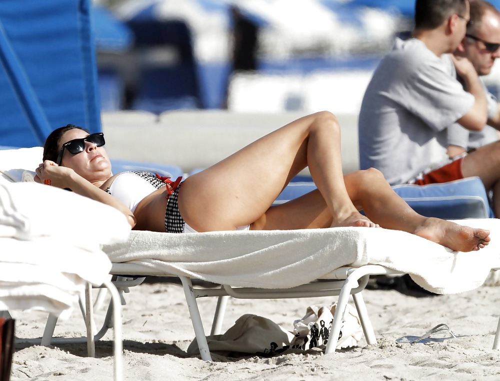 Lisa Snowdon on the beach in Miami Beach #2604764