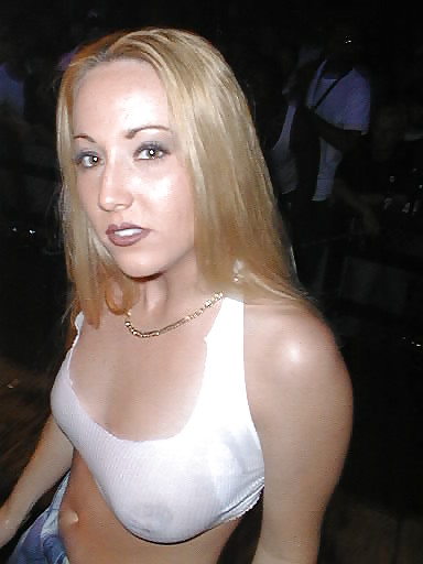 Wet #3641086