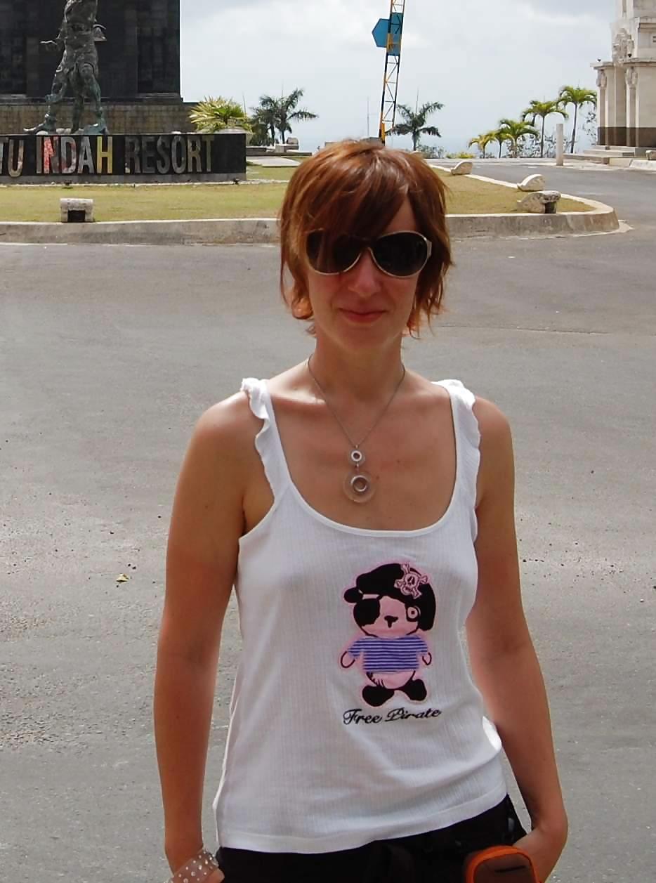 Braless 54. #4595100