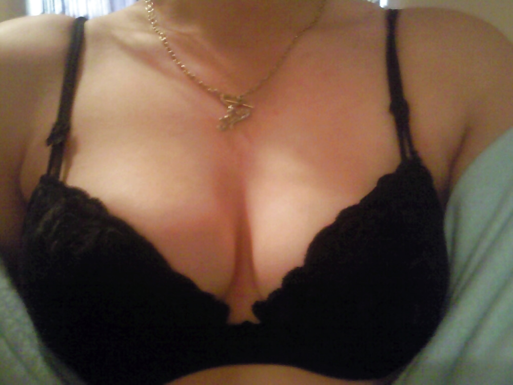 MILFs #1201591
