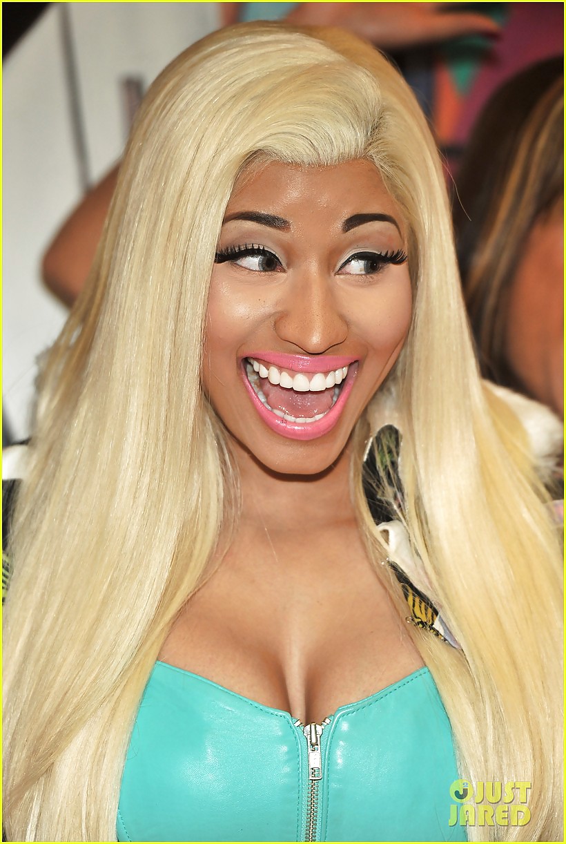 Nicki minaj
 #17030043