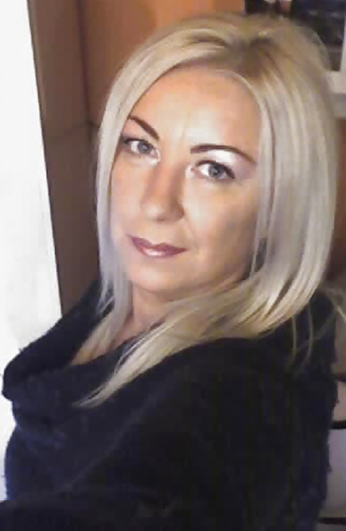 Madura caliente
 #10818187