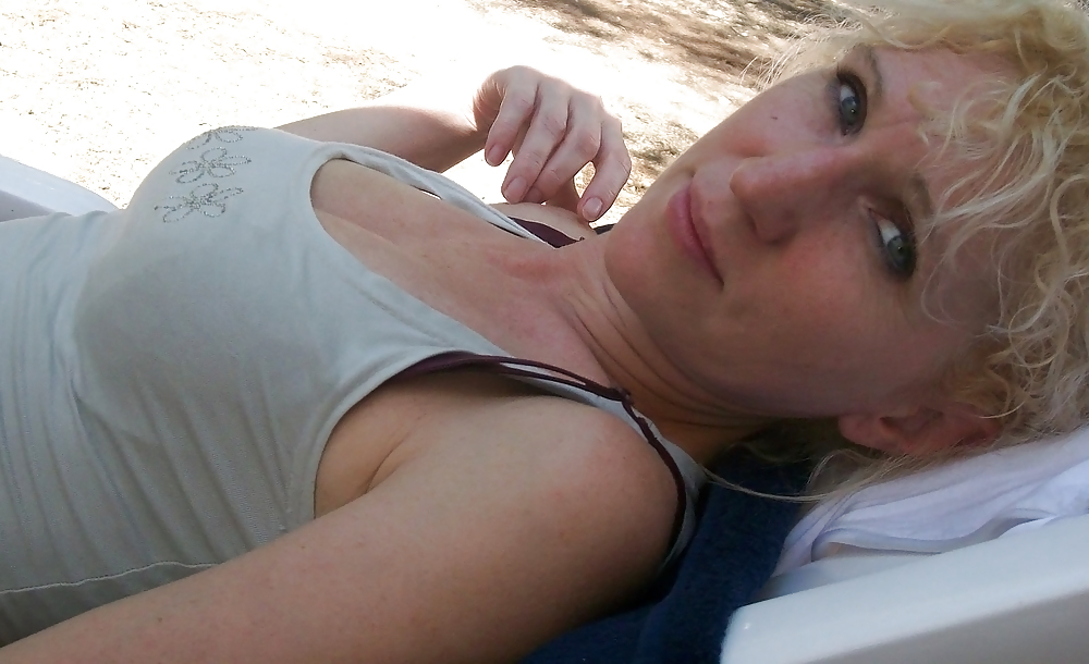 Madura caliente
 #10818217