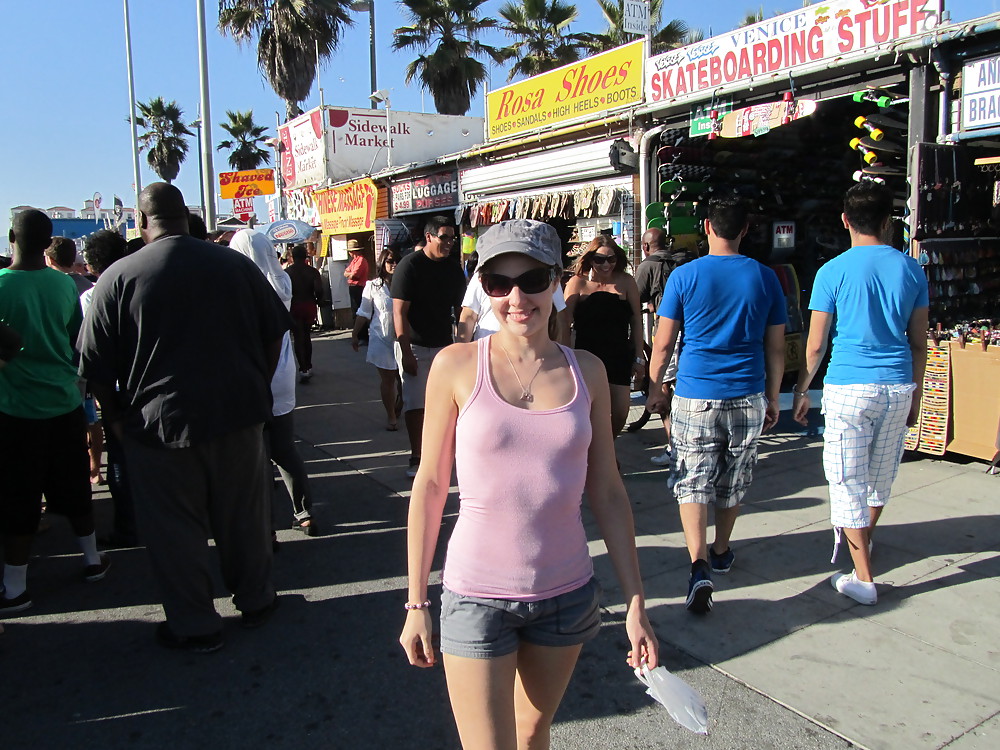 More pics GF from LA #22122306