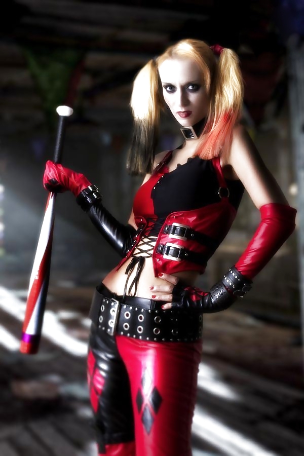 Harley Quinn Sexy #17557693