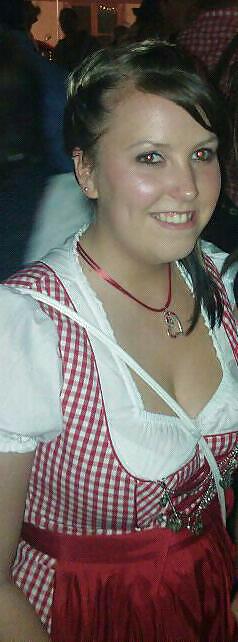 Cosa farebbero con queste puttane in dirndl?
 #16382110