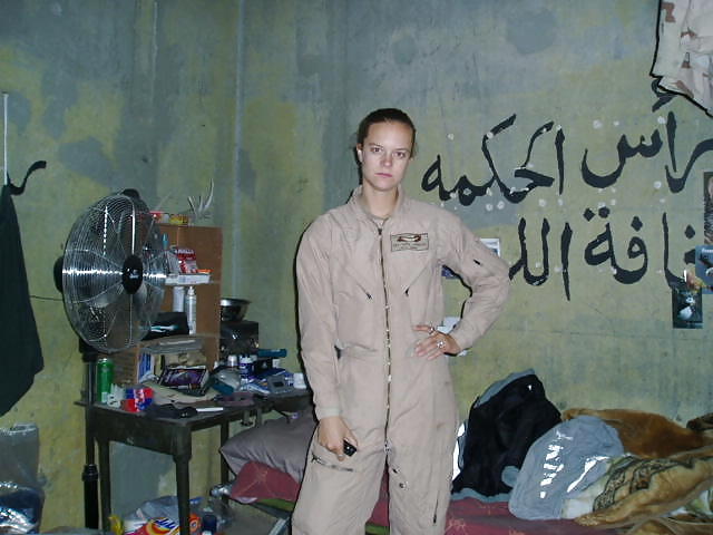 Army  Girl In Iraq #4005120