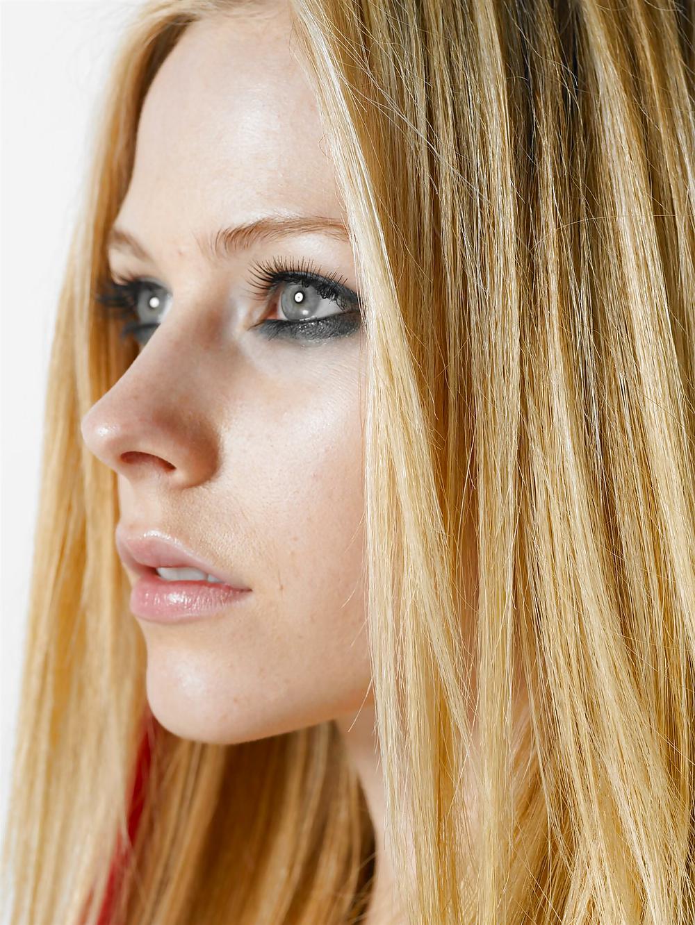 Avril Lavigne #12259316