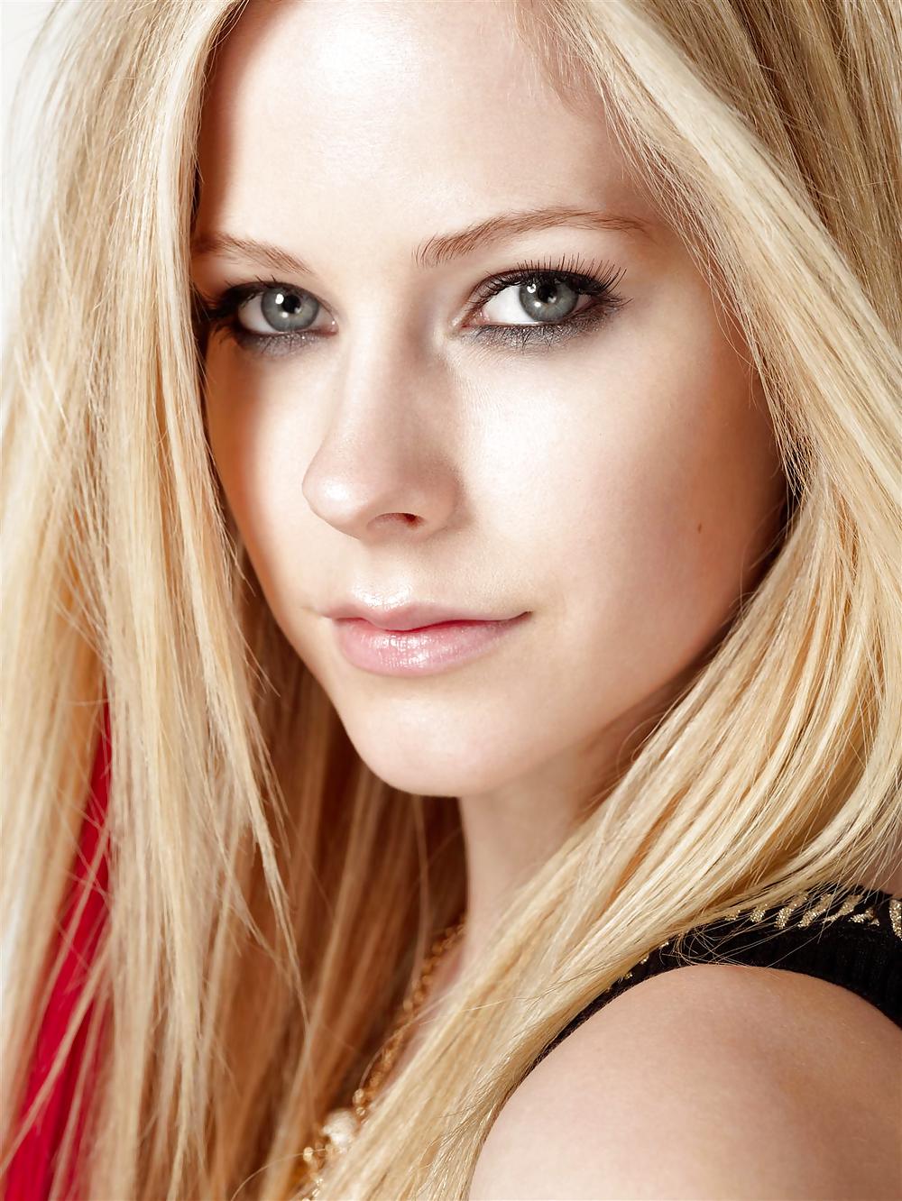 Avril Lavigne #12259454