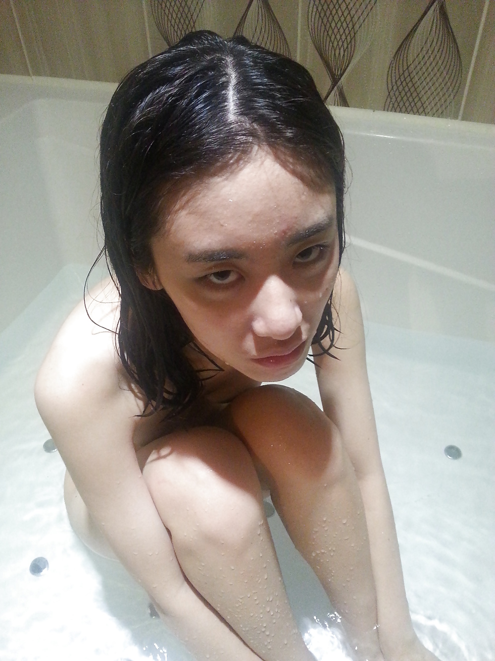 韓国の元カノのお風呂
 #17046293