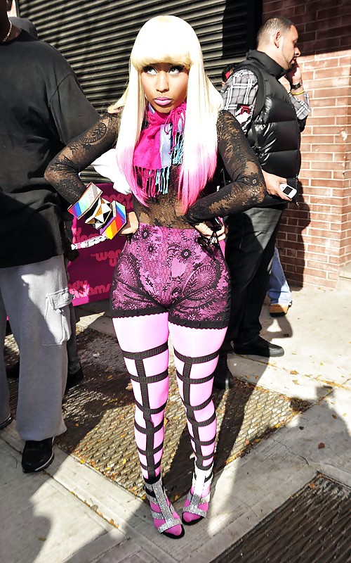 Nicki Minaj Mega Wank Kollektion #14057098
