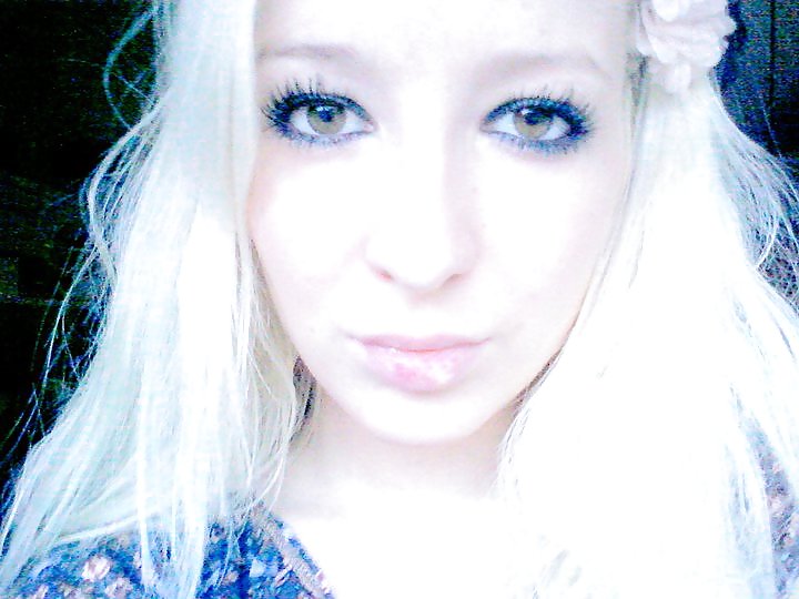 Autofoto enviada por fans
 #22768655